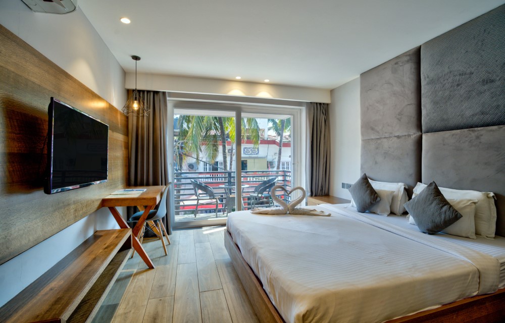 Superior Balcony Room